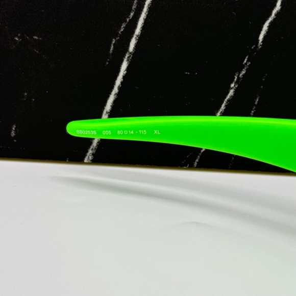 NEW BB0253S 005 BALENCIAGA GREEN UNISEX BALENCIAGA SUNGLASSES LIMITED EDITION - Picture 8 of 10